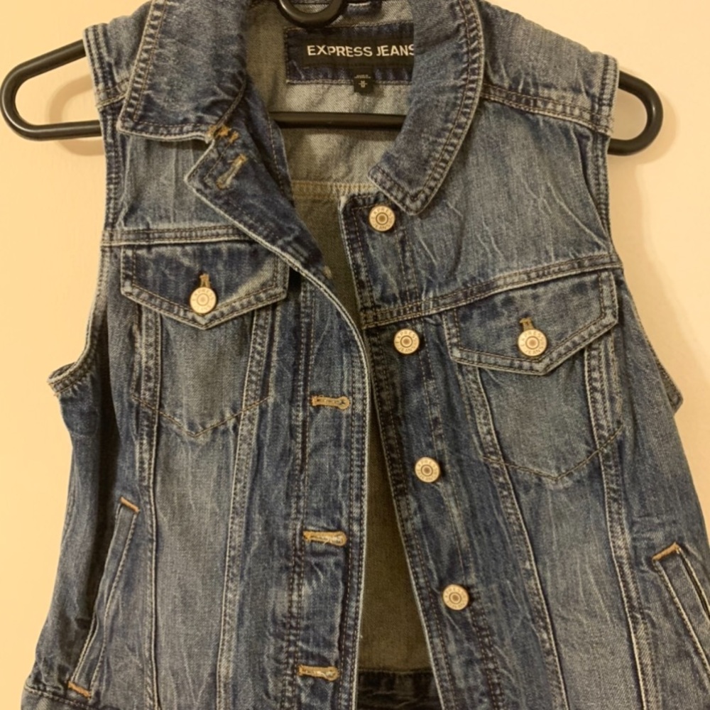 Express sleeveless jean jacket